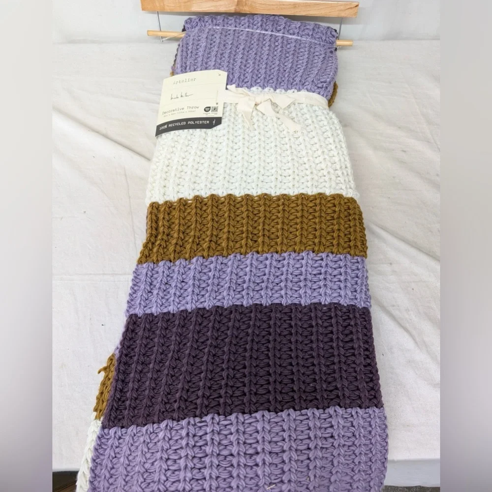 NEW Nicole Miller Artelier Decorative Knit Throw Blanket Colorblock Decor Cozy